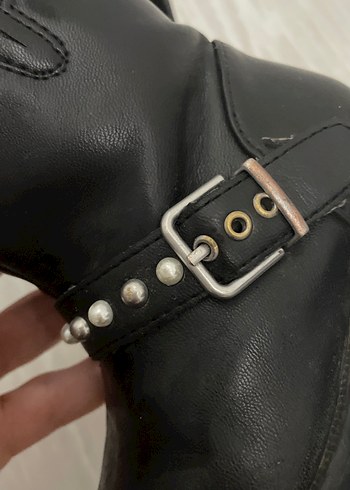 Kız Çocuk Siyah Deri Goth Botlar - Görsel 2