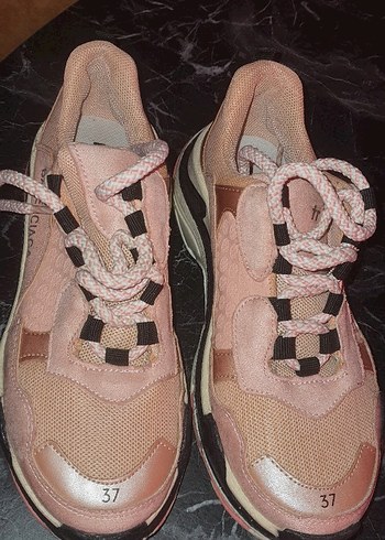 Pembe Yılan Desenli Bağcıklı Spor Ayakkabı