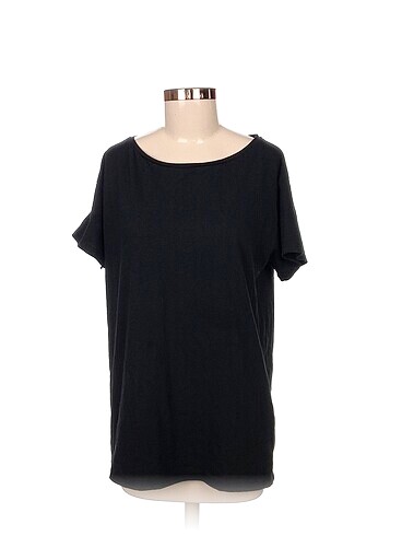 Trendyol & Milla T-shirt %70 İndirimli.