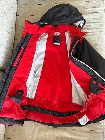 Decathlon Decathlon 12 yaş Çocuk kayak kar montu