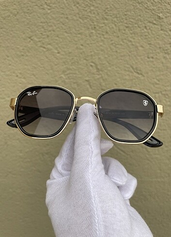 Ray-Ban Güneş Gözlüğü 