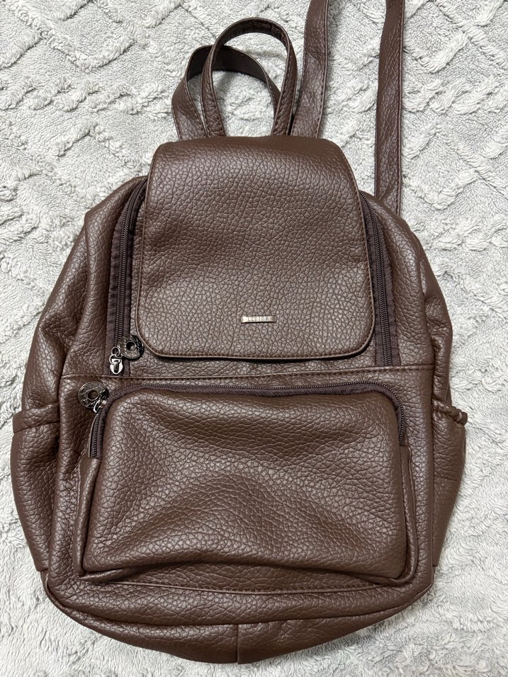 Kahverengi Deri Kadın Sırt Çantası - Görsel 2