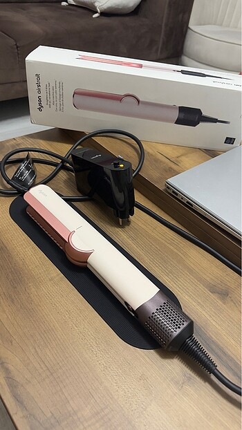 Dyson airstrait pembe