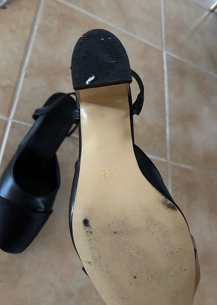 Topuklu ayakkabı - Görsel 4