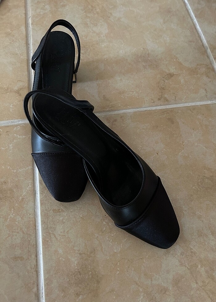 Topuklu ayakkabı - Görsel 2