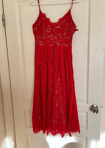 Kırmızı dantelli elbise - Görsel 2