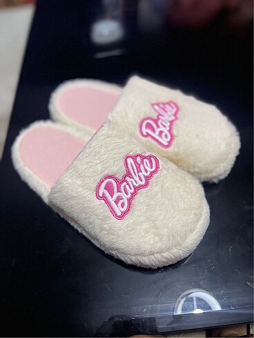 Barbie ev terliği