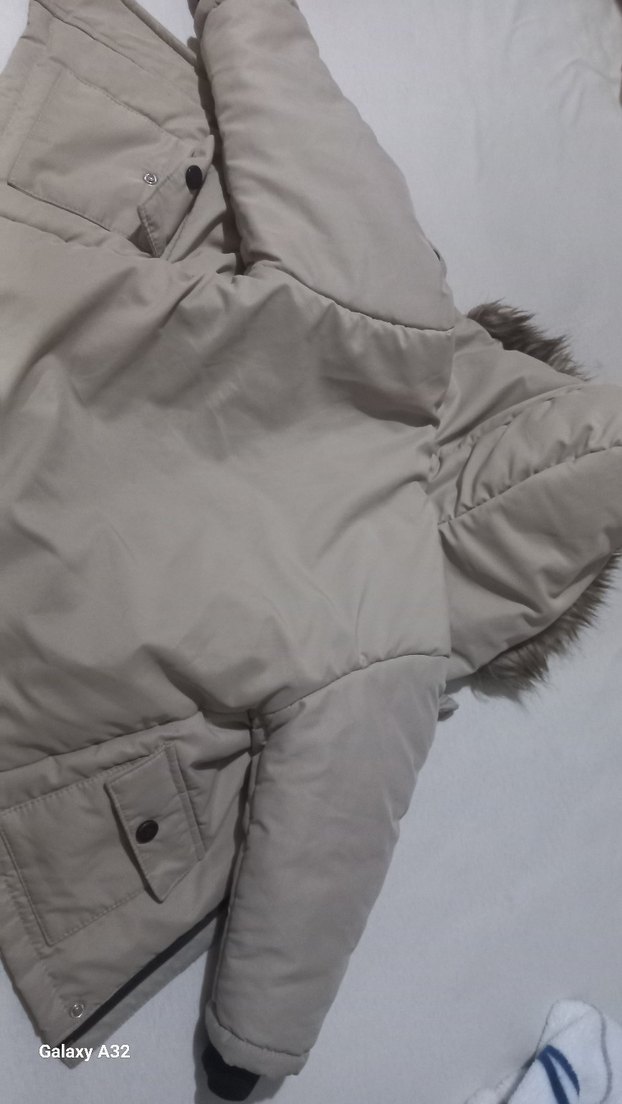 Erkek Çocuk Bej Kürklü Kapüşonlu Mont [18-24] - Görsel 5