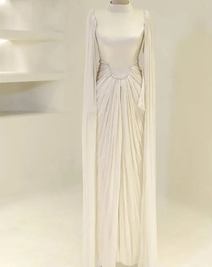 Beyaz Drapeli Yüksek Yaka Uzun Kadın Abiye - Görsel 3