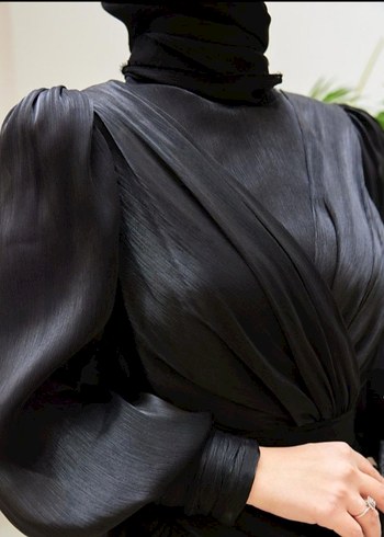 Siyah Drapeli Uzun Kadın Elbise - Görsel 2