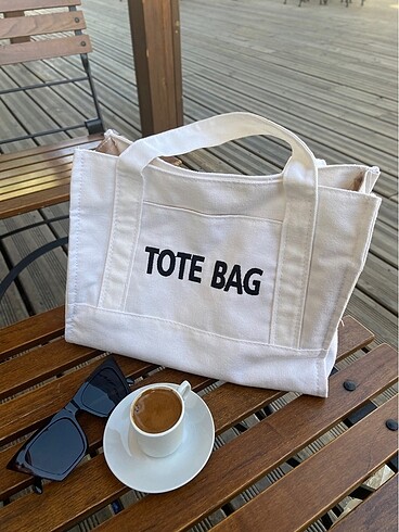 Beyaz çanta