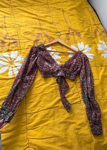 Dantel Detaylı Yılan Desenli V Yakalı Kadın Crop Top - Görsel 8