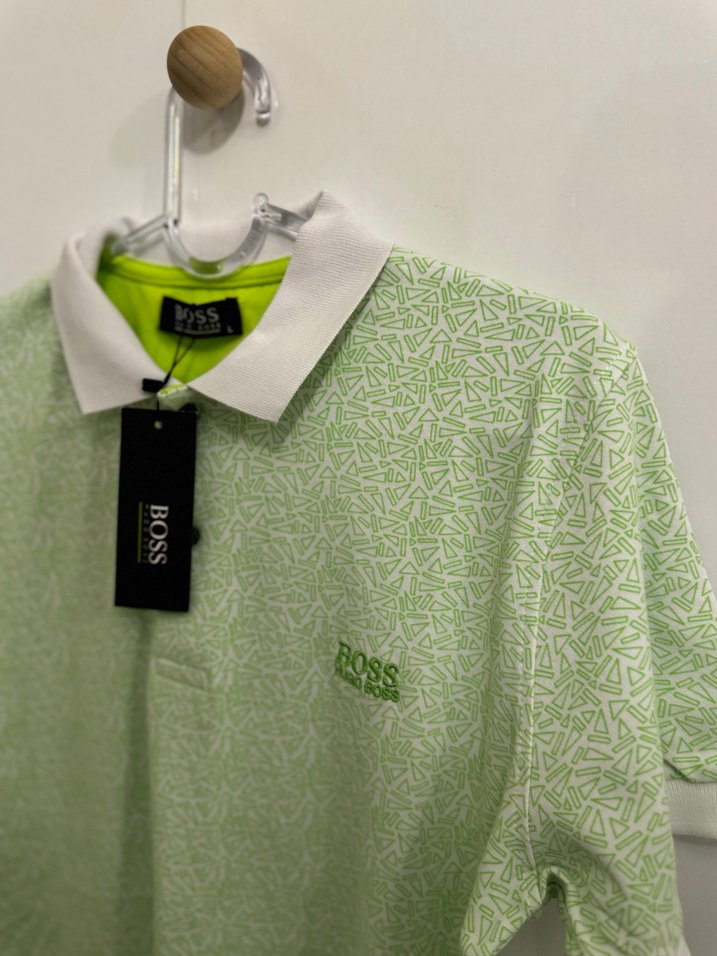 Yeşil Desenli Kısa Kollu Polo Yaka Tişört - Görsel 3