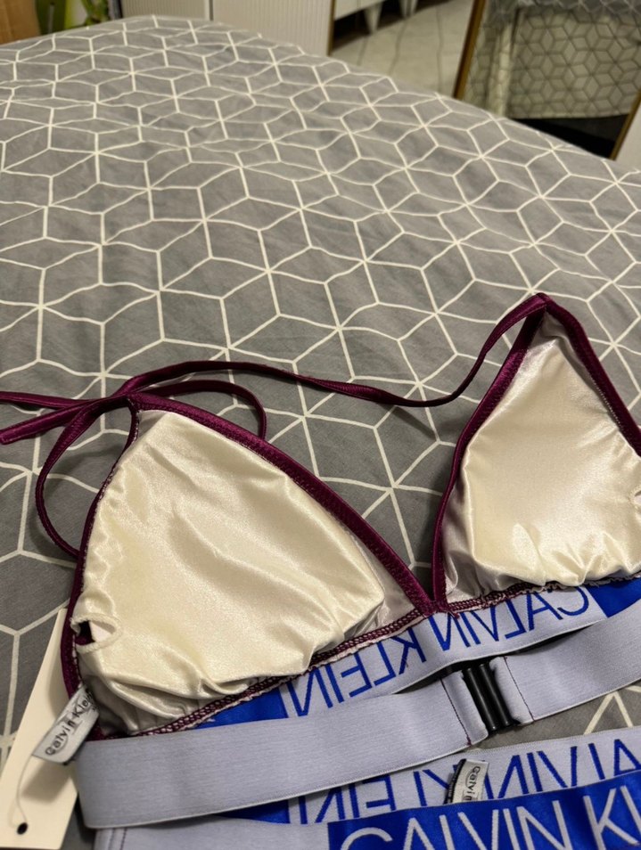 Calvin Klein Mor Straplez Bikini Takımı - Görsel 3