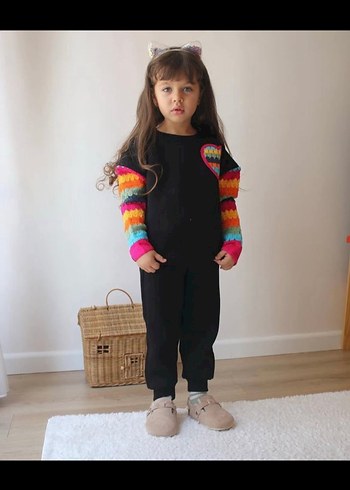 4 Yaş Beden Kız Çocuk Renkli Triko Sweatshirt ve Siyah Eşofman