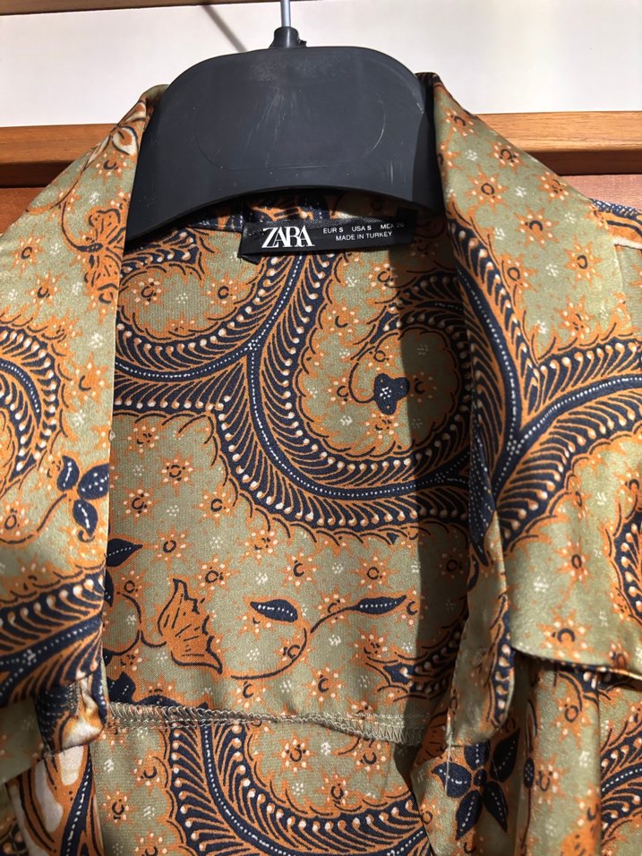 Zara Düğmeli Uzun Kollu Kahverengi Desenli Kadın Gömlek - Görsel 2