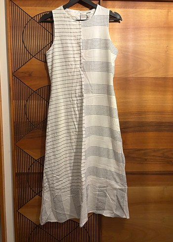 Koton Marka Gri Çizgili Uzun Elbise - Görsel 2