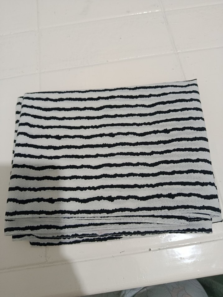 Gri Zebra Desenli Erkek Mini Pliseli Plaj Havlusu - Görsel 2