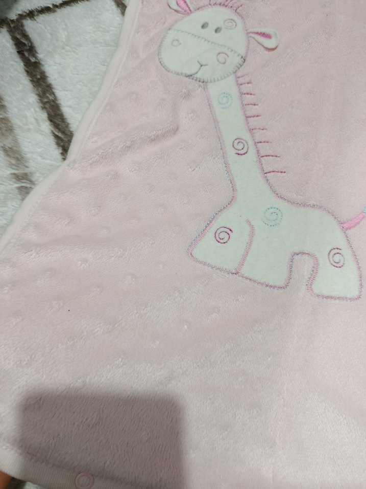 Pembe Nakışlı Çocuk Battaniyesi - Görsel 2