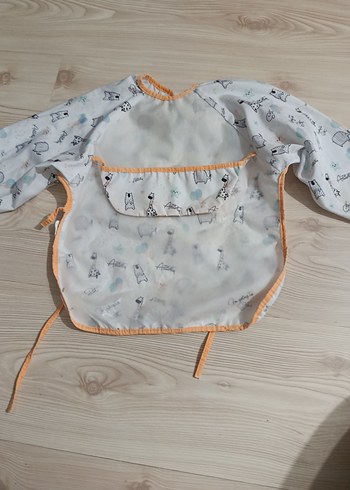 Baskılı Beyaz Gri Bebek Önlüğü - Görsel 4