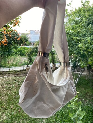 Beden Beyaz Kol Çantası