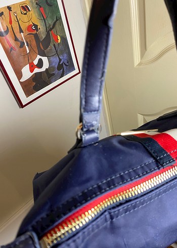 Tommy Hilfiger Lacivert Kol Çantası - Görsel 4