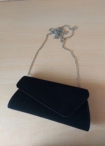 Siyah süet clutch çanta