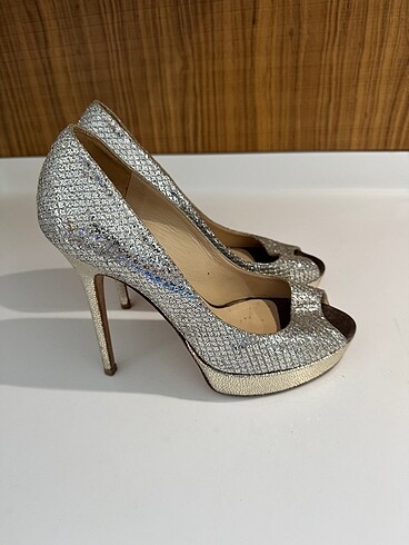 Jimmy Choo ????