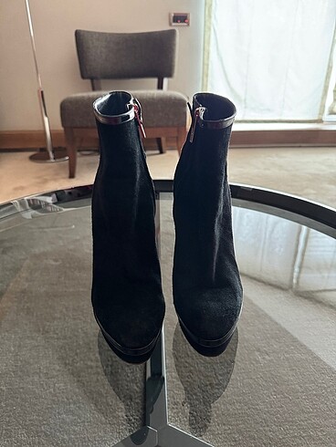 37,5 Beden siyah Renk Saint Laurent ????