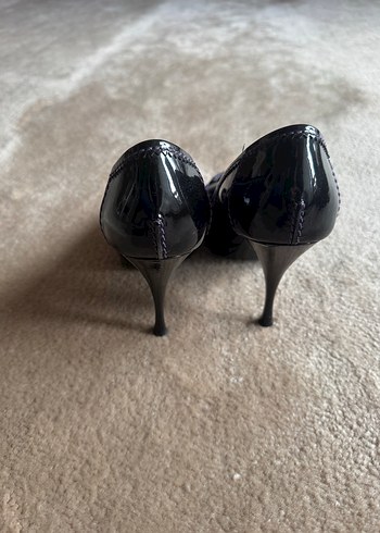 Saint Laurent - Görsel 2