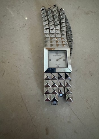 Burberry Kadın Gri Modern Kemerli Saat - Görsel 2