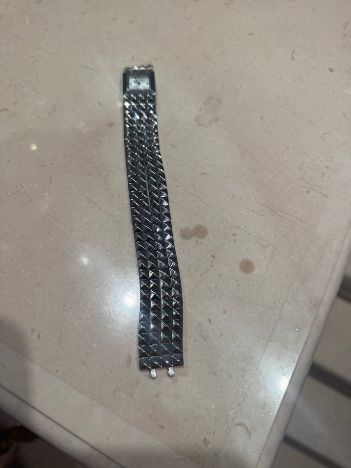 Burberry Kadın Gri Modern Kemerli Saat - Görsel 5