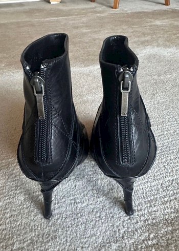 Kadın Siyah Deri Stiletto Topuklu Bot - Görsel 3