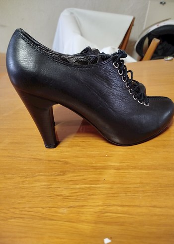 İTALYA Le Scarpe   Deri Bağcıklı Stiletto Topuklu - Görsel 2