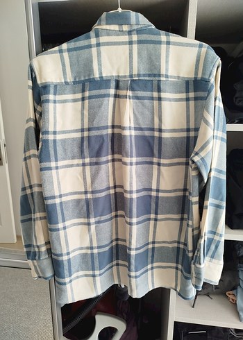 Düğmeli Uzun Kollu Kadın Gömlek - Görsel 3