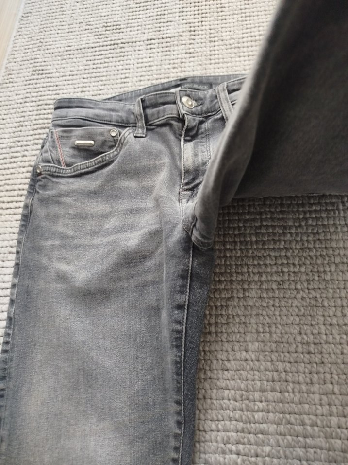 Mavi sıfır ayarında Jake modeli jeans - Görsel 3