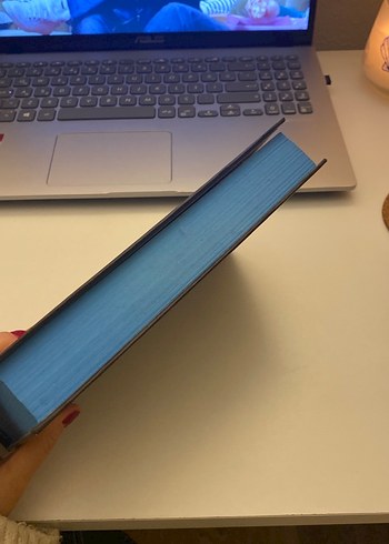 Beden Bennu Yar - Bir Tutam Mutluluk Kitabı