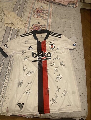 Beşiktaş imzalı forma