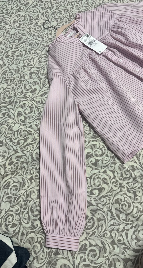 Pembe Çizgili Pamuklu V Yaka Gömlek - Görsel 4