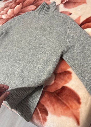 Gri Boğazlı Kadın Yün Kazak - Görsel 5