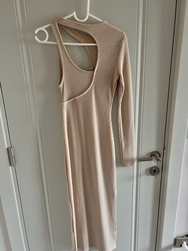 Bej Uzun Kollu Drapeli Kadın Elbise - Görsel 3