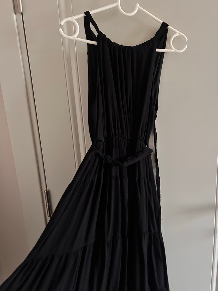 Uzun Siyah Keten Pilili Gotik Elbise - Görsel 2