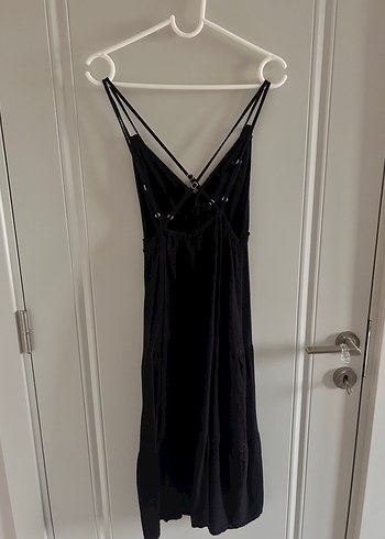 Siyah V Yakalı İnce Askılı Midi Elbise - Görsel 4