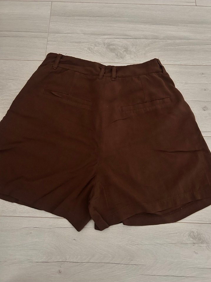 Kahverengi Beli Kemerli Yüksek Bel Mini Şort - Görsel 3