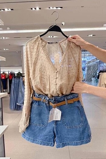 ZARA Puantiye Dokulu Pileli Bluz