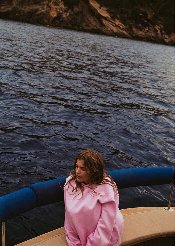 HAILEY BIEBER Zara Oversize Sweatshirt - Görsel 5