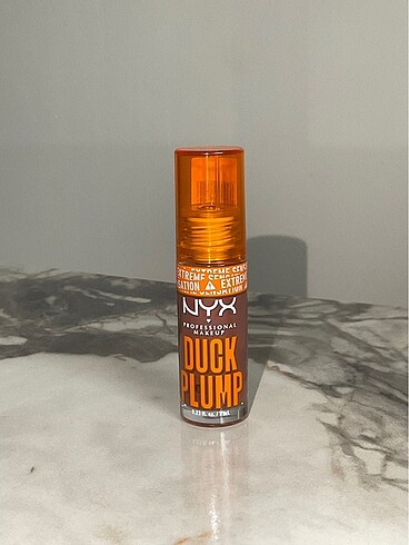 NYX Duck Plump Gloss 07 MOCHA ME CRAZY rengi