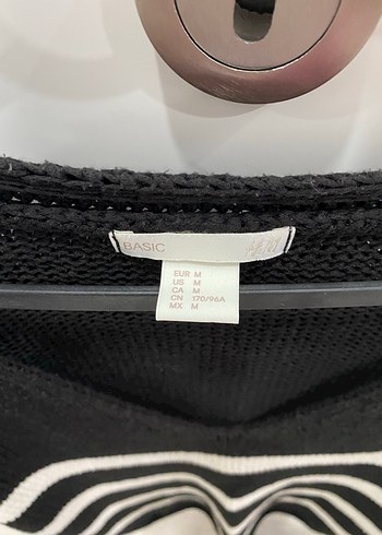 H&M Kadın Siyah Beyaz Çizgili V Yaka Triko Kazak