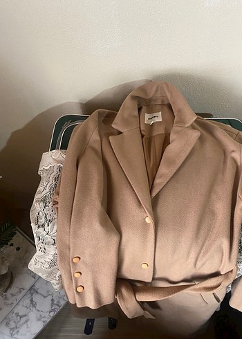 Kadın Bej Süet Kemerli Uzun Kaban - Görsel 2