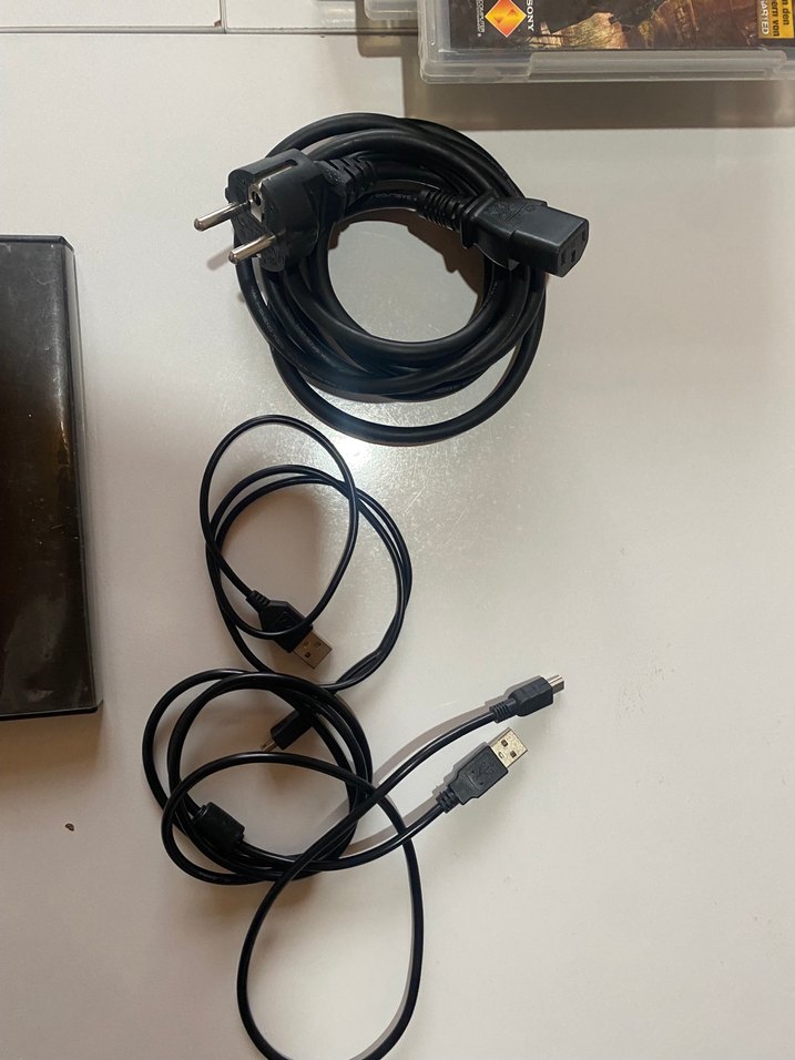 Sony PlayStation 3 Oyun Konsolu ve The Last of Us vb oyunlar - Görsel 5